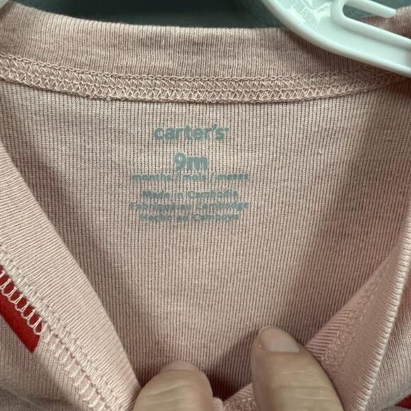 Carter's 9 month snapped pj set with red hearts W-25 - Picture 4 of 4